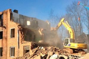 Демонтаж кирпичного дома